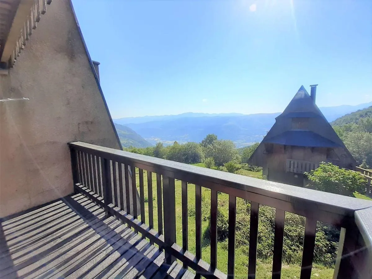 Chalet Cosy 4 Pers. A Saint-Lary-Soulan, Proche Remontees Mecaniques, Balcon, Navette Gratuite - Fr-1-457-303 0*, Saint-Lary-Soulan France